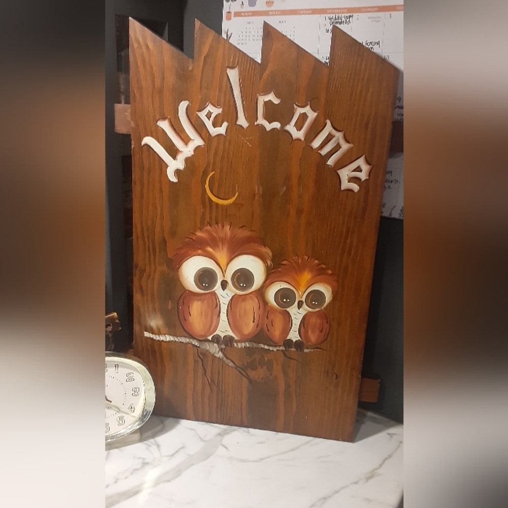 Vintage Wooden Hand Painted Welcome Sign-adorable